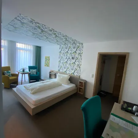 Отель Atrium Garni 3*