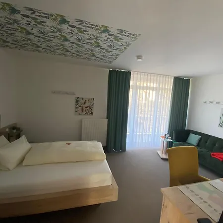 Отель Atrium Garni 3*