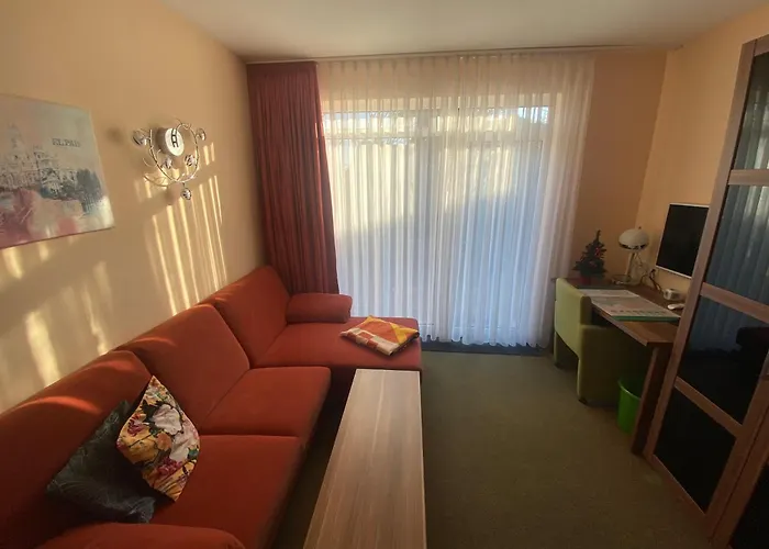 Atrium Garni Hotel 3*