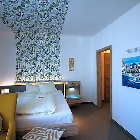 Otel Atrium Garni 3*